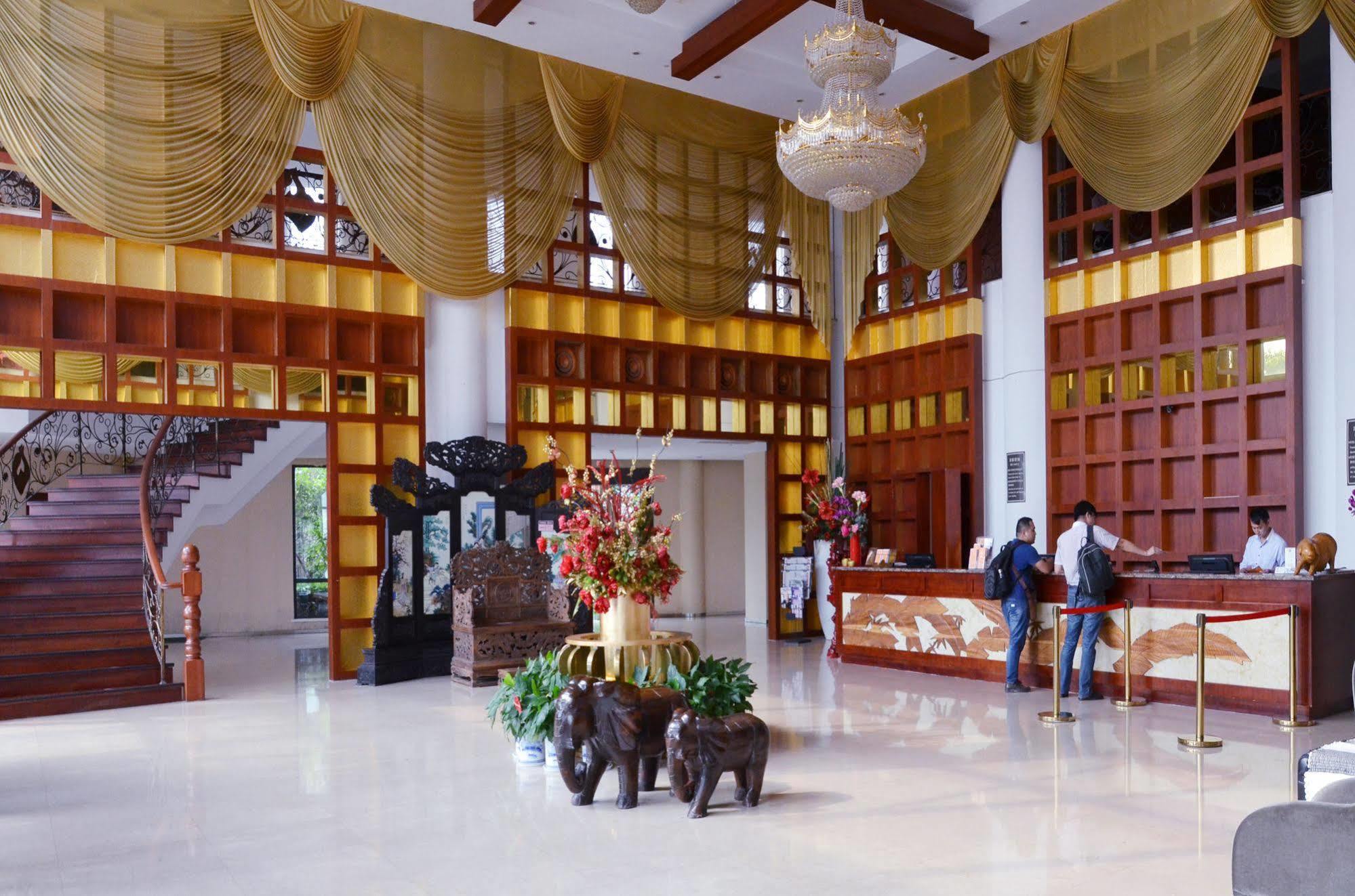 Suzhou Phoenix Hotspring Resort Zhangjiagang Exterior foto