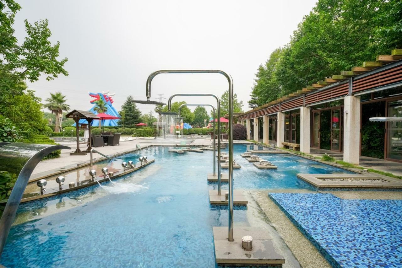 Suzhou Phoenix Hotspring Resort Zhangjiagang Exterior foto